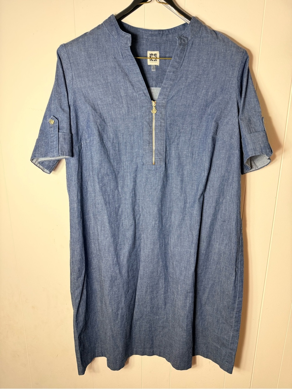 Anne Klein 1X Blue Chambray Shift Dress Gold Zip Roll Tab Sleeves- Plus size